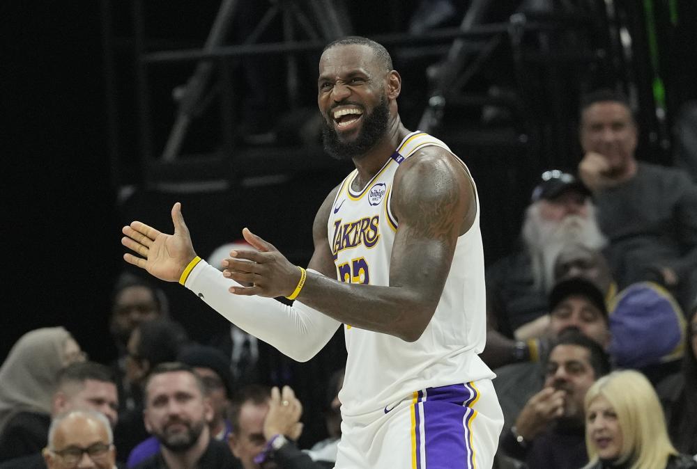 篮球——NBA常规赛：火箭胍.