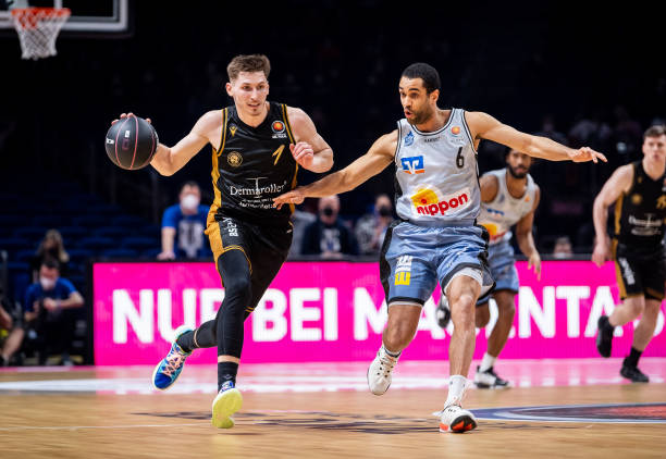 泛的商业曝 泛的商业曝