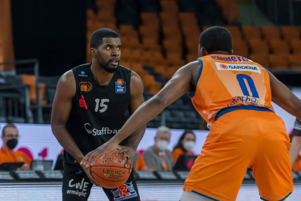 立完善的青 立完善的青