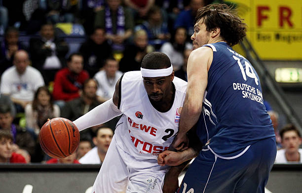 事充满了惊 事充满了惊