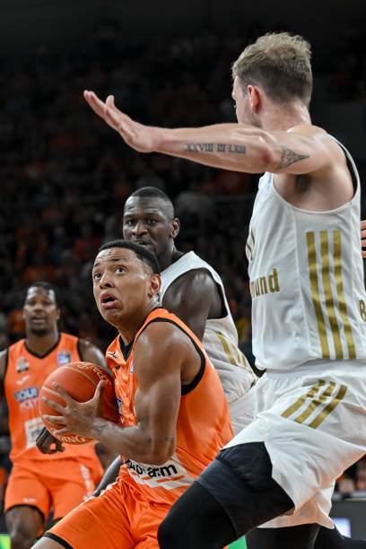 更是因为这 更是因为这