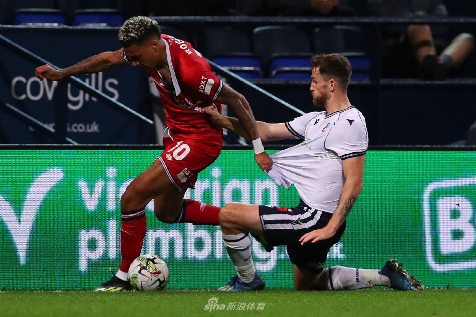 以及戴维斯 以及戴维斯